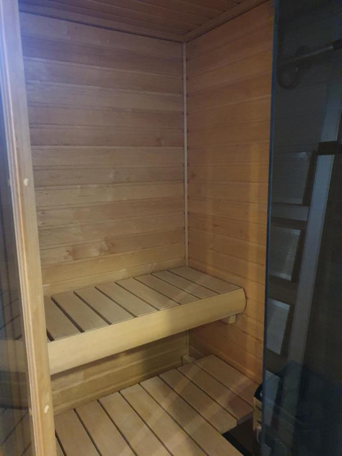 Moderni, Viihtyisae Pikkukaksio Saunalla Pori Exterior photo